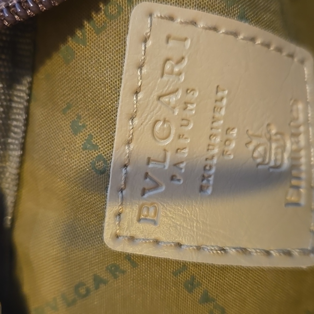 BVLGARI Parfums for Emirates Brown Zipper Travel Pouch - Picture 11 of 11